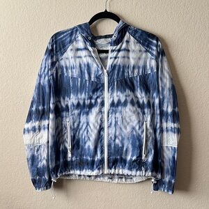 American Eagle Outfitters Blue and White Tie-Dye Windbreaker Jacket